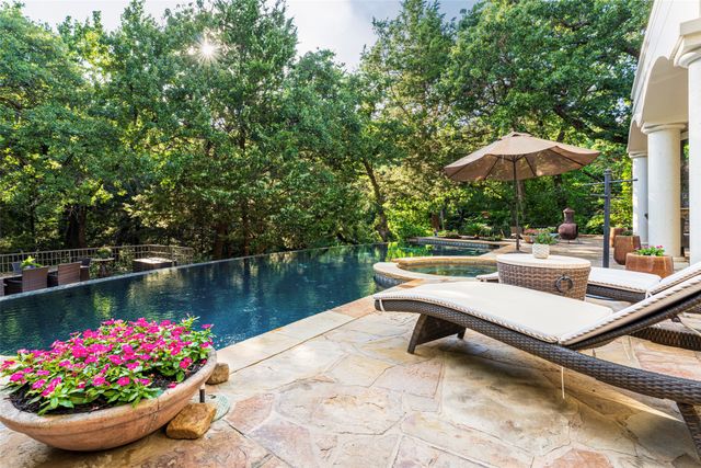 2702 Mark Twain Court, Arlington, TX 76006