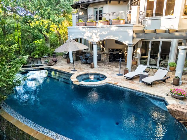 2702 Mark Twain Court, Arlington, TX 76006