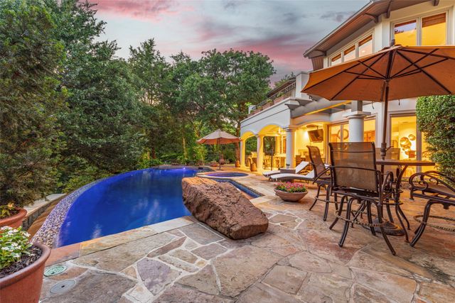 2702 Mark Twain Court, Arlington, TX 76006