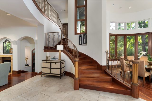 2702 Mark Twain Court, Arlington, TX 76006