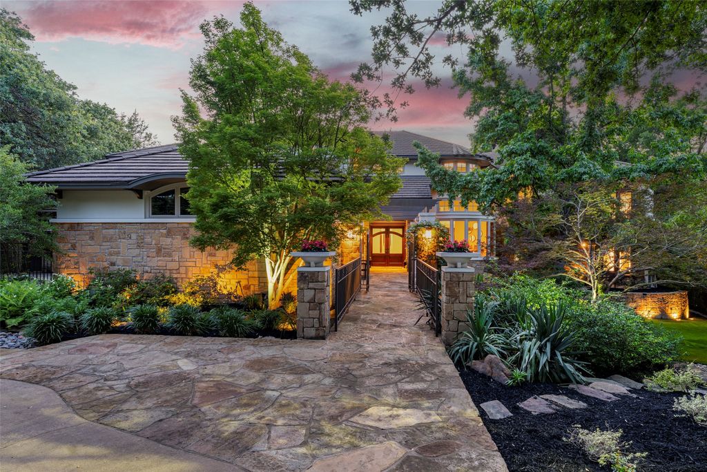 2702 Mark Twain Court, Arlington, TX 76006