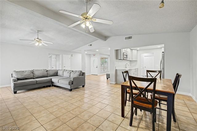 4000 Fortune Avenue, Las Vegas, NV 89107