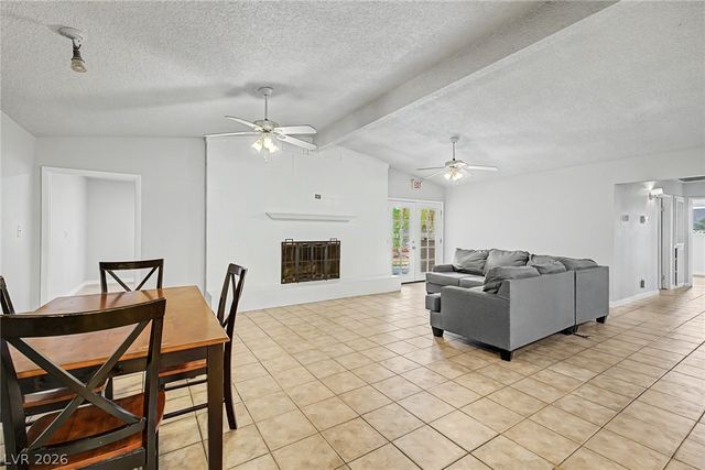 4000 Fortune Avenue, Las Vegas, NV 89107