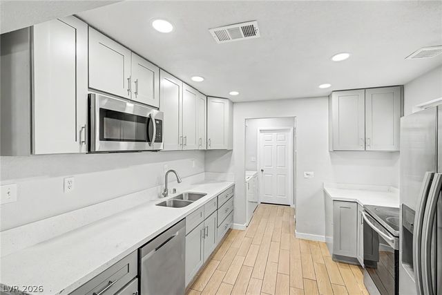 4000 Fortune Avenue, Las Vegas, NV 89107