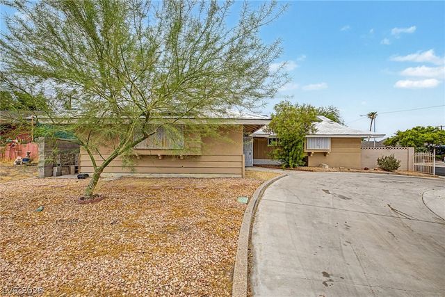 4000 Fortune Avenue, Las Vegas, NV 89107