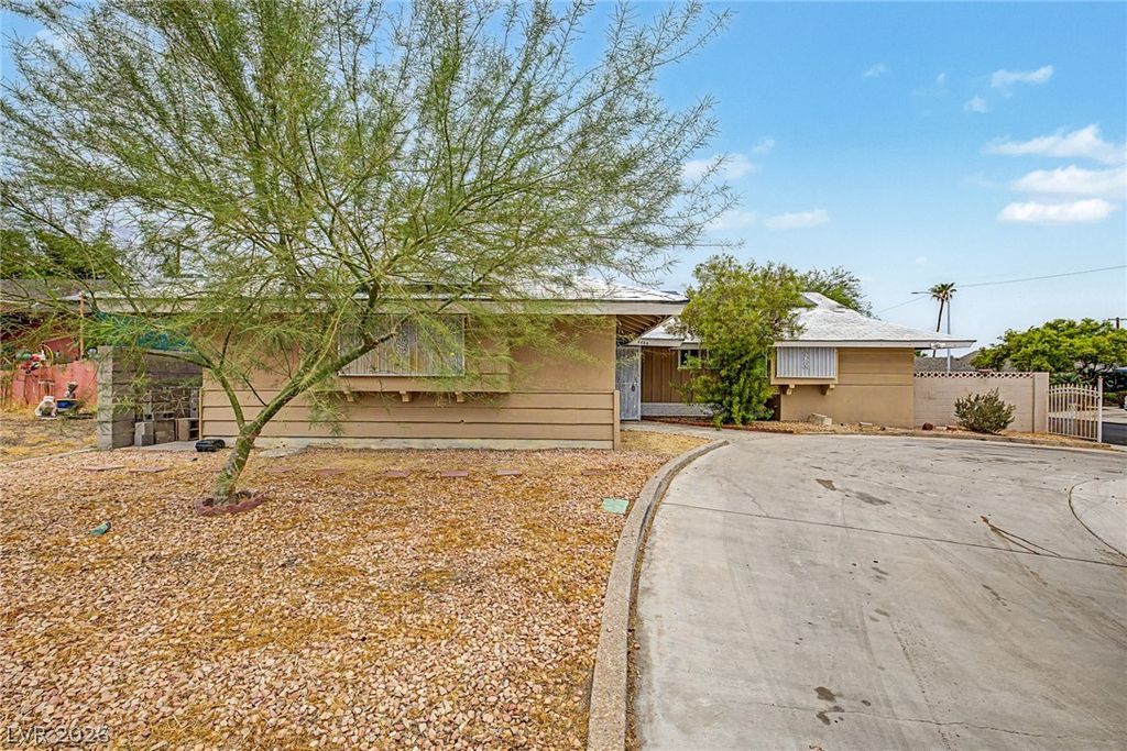 4000 Fortune Avenue, Las Vegas, NV 89107 — photo 2