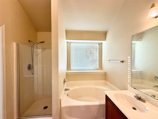 218 Canyon Lake Drive, Wylie, TX 75098