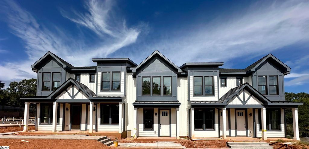 9 Hawthorne Lane Unit 104, Greenville, SC 29605