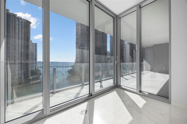 300 Biscayne Blvd Way 1102, Miami, FL 33131