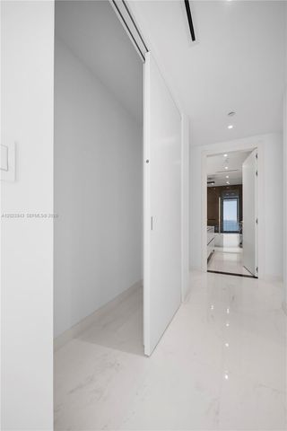 300 Biscayne Blvd Way 1102, Miami, FL 33131