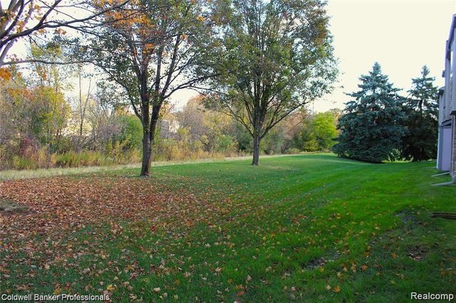 42540 Lilley Pointe Drive, Canton, MI 48187