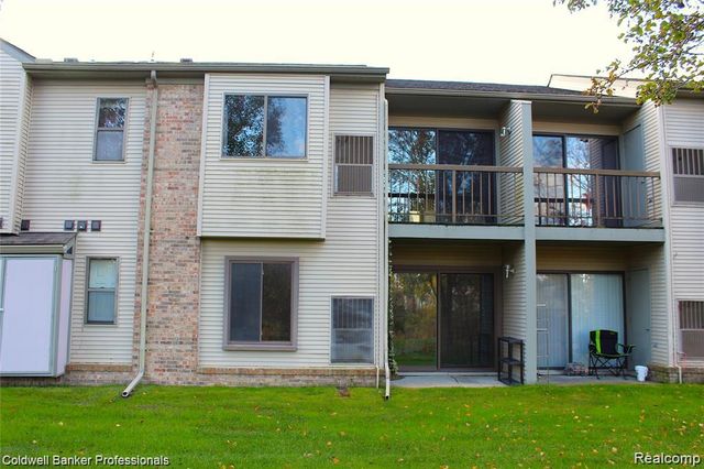 42540 Lilley Pointe Drive, Canton, MI 48187