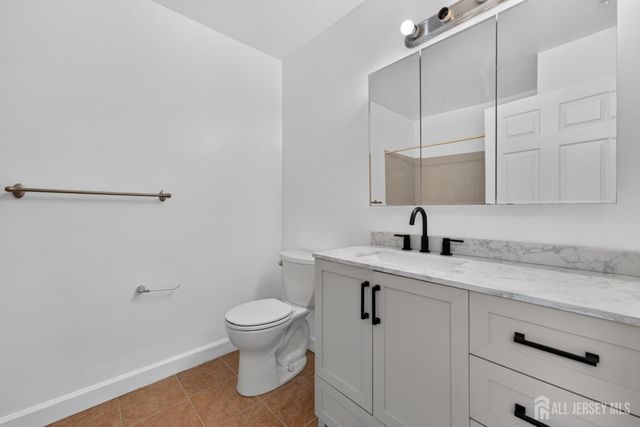 204 C Sierra Court 2043, Woodbridge Proper, NJ 07095