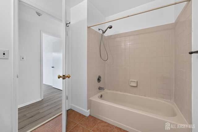 204 C Sierra Court 2043, Woodbridge Proper, NJ 07095