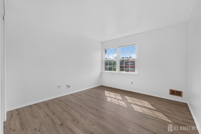 204 C Sierra Court 2043, Woodbridge Proper, NJ 07095