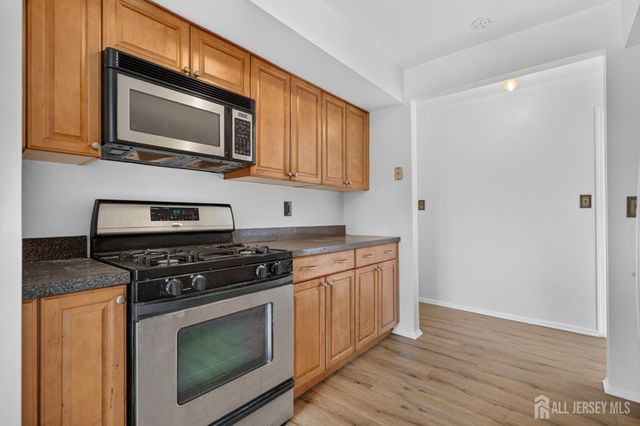 204 C Sierra Court 2043, Woodbridge Proper, NJ 07095