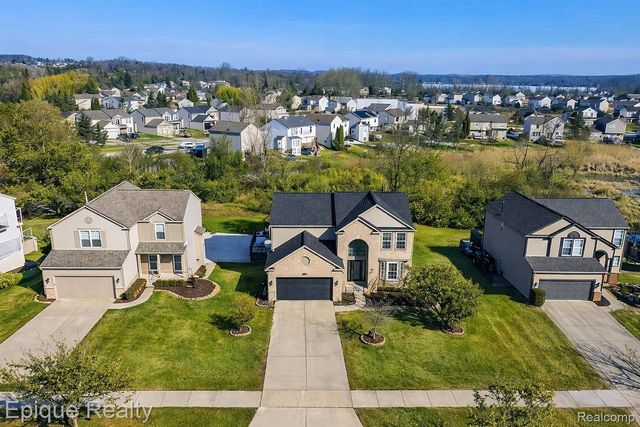7858 Turrillium Lane, Waterford Charter Township, MI 48327