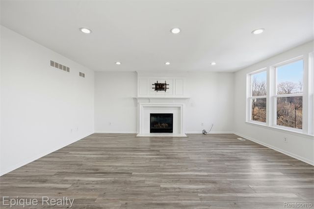 7858 Turrillium Lane, Waterford Charter Township, MI 48327