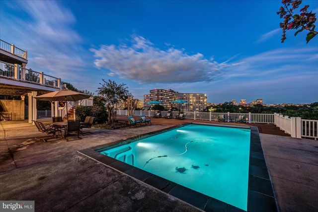 1701 S ARLINGTON RIDGE RD, Arlington, VA 22202