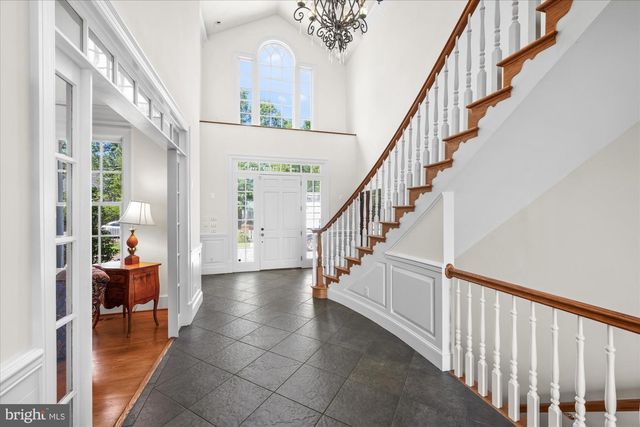 1701 S ARLINGTON RIDGE RD, Arlington, VA 22202