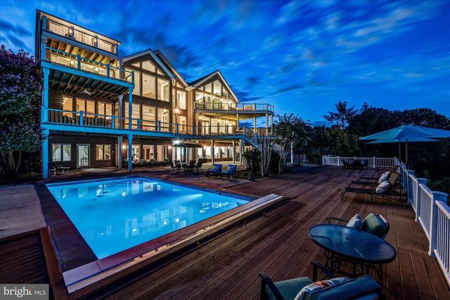 1701 S ARLINGTON RIDGE RD, Arlington, VA 22202