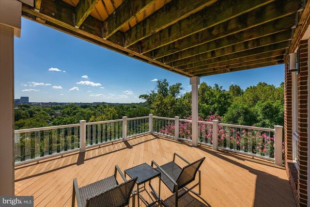 1701 S ARLINGTON RIDGE RD, Arlington, VA 22202