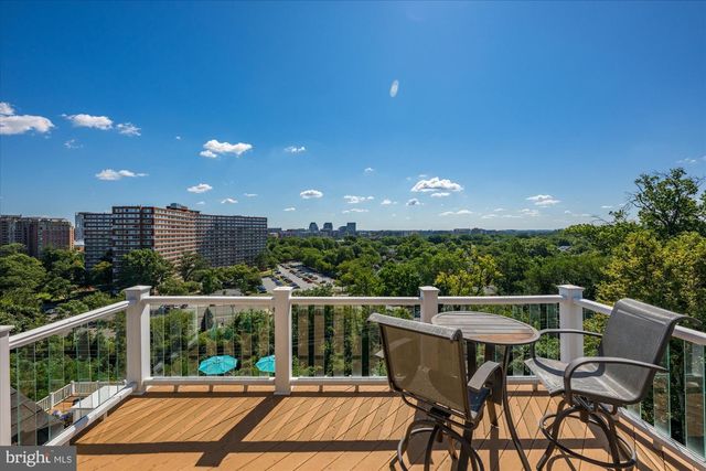 1701 S ARLINGTON RIDGE RD, Arlington, VA 22202