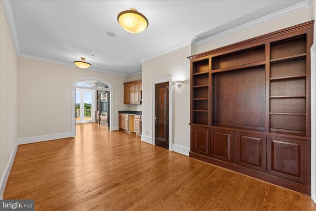 1701 S ARLINGTON RIDGE RD, Arlington, VA 22202