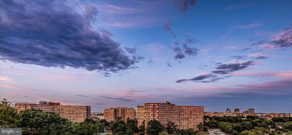 1701 S ARLINGTON RIDGE RD, Arlington, VA 22202