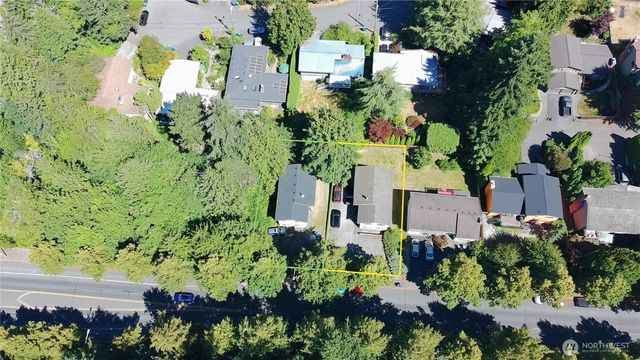 10616 Roosevelt Way NE, Seattle, WA 98125
