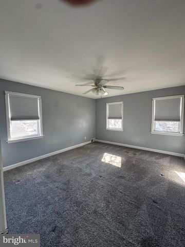 226 W SYLVAN AVE, Morton, PA 19070