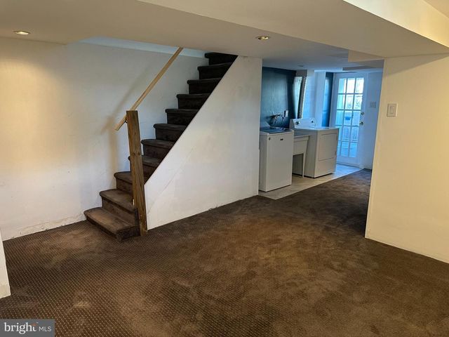 226 W SYLVAN AVE, Morton, PA 19070