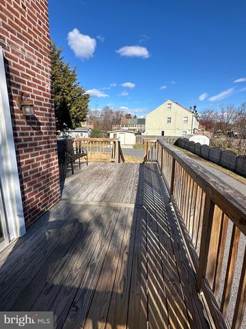 226 W SYLVAN AVE, Morton, PA 19070