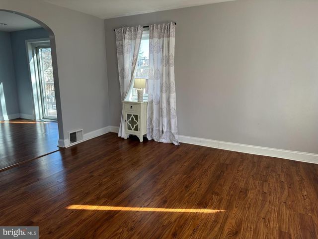 226 W SYLVAN AVE, Morton, PA 19070