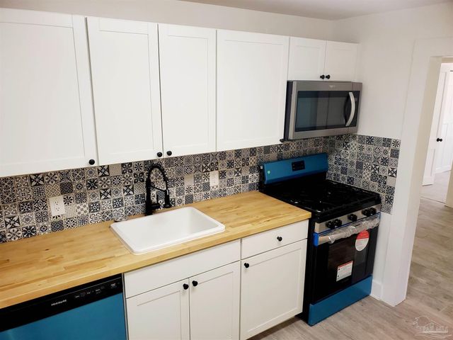 1215 N C St, Pensacola, FL 32501