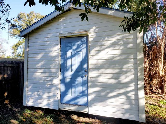 1215 N C St, Pensacola, FL 32501