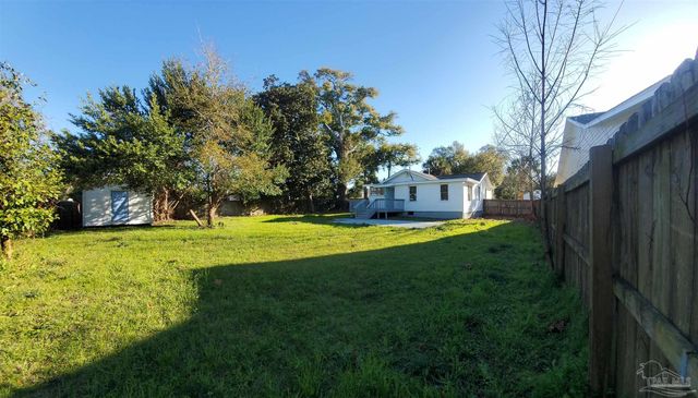 1215 N C St, Pensacola, FL 32501