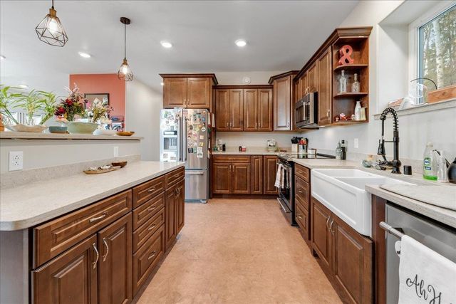 1068 N OLD STEESE HIGHWAY, Fairbanks, AK 99701