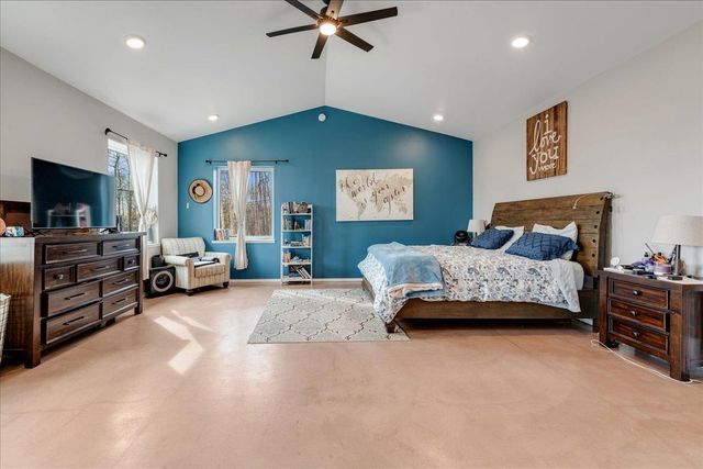 1068 N OLD STEESE HIGHWAY, Fairbanks, AK 99701