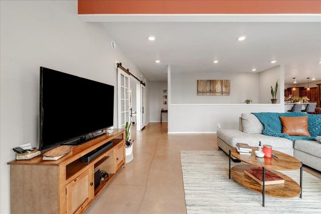 1068 N OLD STEESE HIGHWAY, Fairbanks, AK 99701