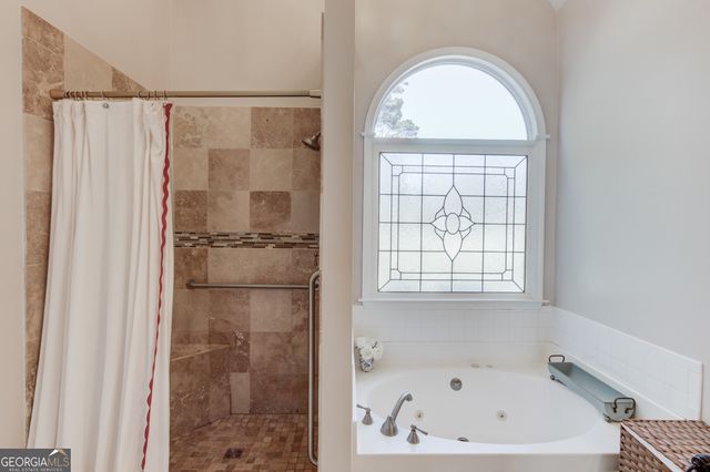 2009 Windsong Way, Monroe, GA 30656