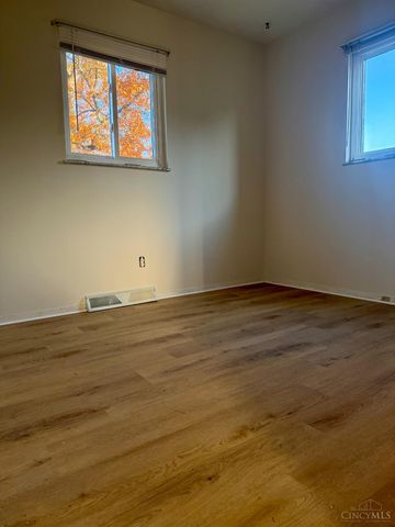 1568 Fawnvista Lane, Sharonville, OH 45246