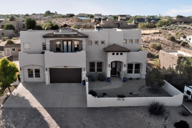 617 Monterrey Road NE, Rio Rancho, NM 87144