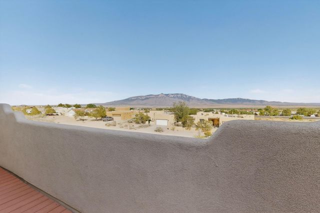 617 Monterrey Road NE, Rio Rancho, NM 87144