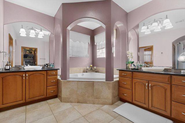 617 Monterrey Road NE, Rio Rancho, NM 87144