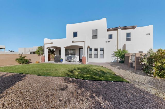 617 Monterrey Road NE, Rio Rancho, NM 87144