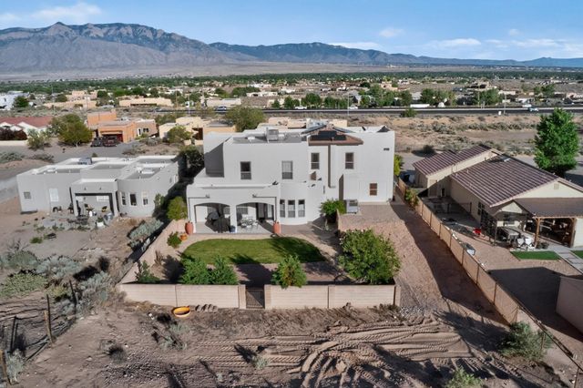 617 Monterrey Road NE, Rio Rancho, NM 87144