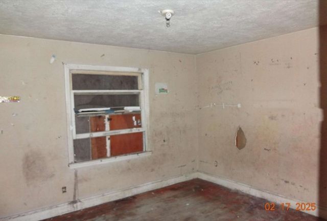 12 E Sassafras St., Andrews, SC 29510