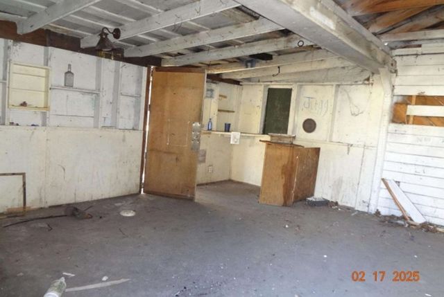 12 E Sassafras St., Andrews, SC 29510