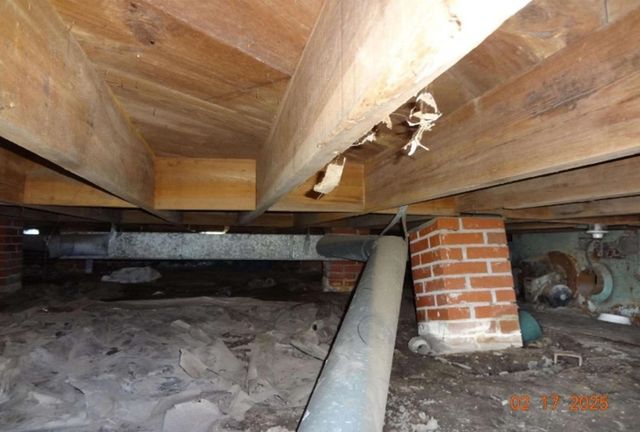 12 E Sassafras St., Andrews, SC 29510